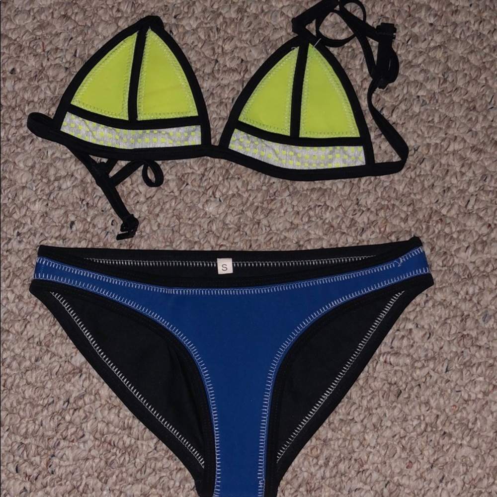 Triangl Swim